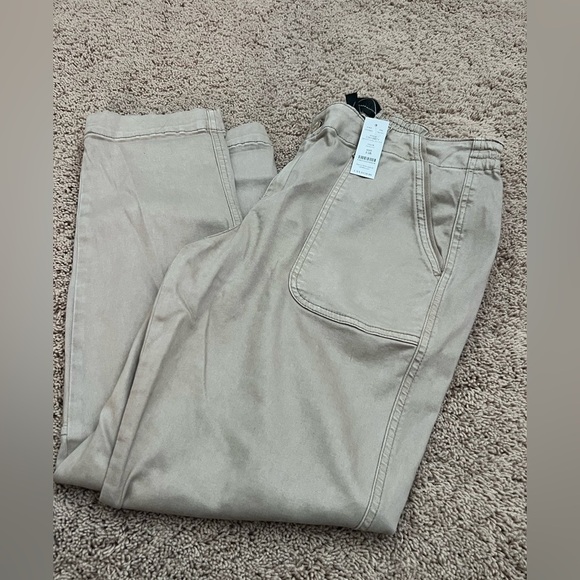 NWT new 14 WHBM mid rise everyday soft slim ankle utility pants sandstone tan - Picture 11 of 17